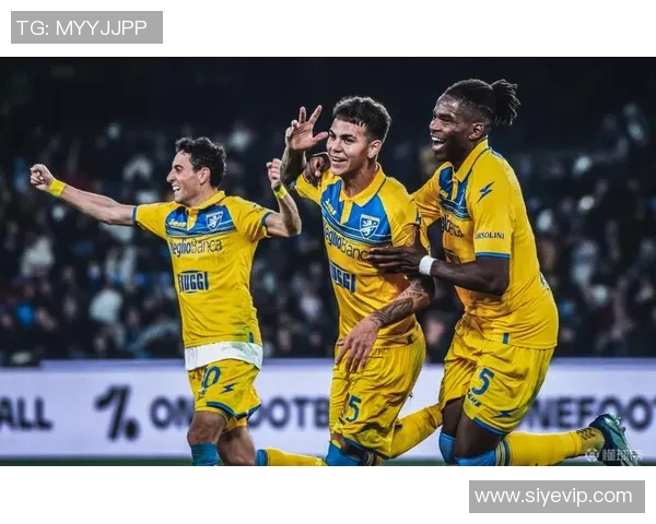 弗洛西洛迎战那不勒斯争夺意甲积分榜关键战役